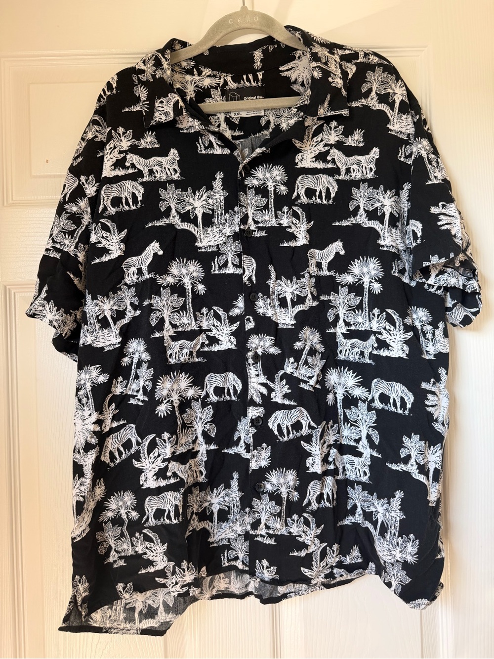 Original Use Black and White Safari Print Short-Sleeve Button-Down Shirt